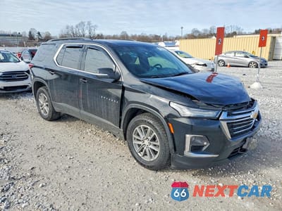 Czwarte zdjęcie samochodu z boku: 2023 CHEVROLET TRAVERSE LT VIN:1GNEVGKW2PJ146994 - miniatura