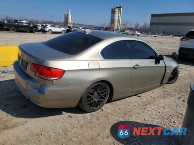 Trzecie zdjęcie samochodu z tyłu: 2009 BMW 335 XI VIN:WBAWC73529E068699 - miniatura