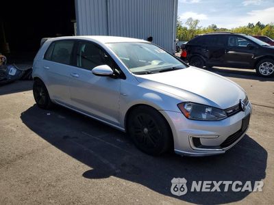 Czwarte zdjęcie samochodu z boku: 2016 VOLKSWAGEN E-GOLF SE VIN:WVWKP7AU7GW912954 - miniatura