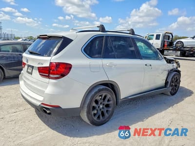 Trzecie zdjęcie samochodu z tyłu: 2015 BMW X5 SDRIVE35I VIN:5UXKR2C54F0H40467 - miniatura
