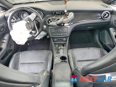 Zdjęcie 8 z 12 samochodu: 2016 MERCEDES-BENZ CLA 45 AMG VIN:WDDSJ5CB6GN392646 - miniatura