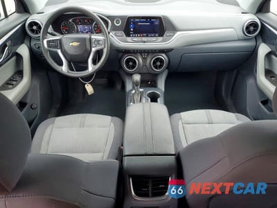 Zdjęcie 8 z 12 samochodu: 2021 CHEVROLET BLAZER 1LT VIN:3GNKBBRA7MS543510 - miniatura