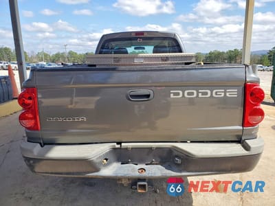 Zdjęcie 6 z 12 samochodu: 2006 DODGE DAKOTA ST VIN:1D7HE22KX6S669104 - miniatura