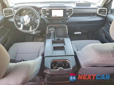 Zdjęcie 8 z 12 samochodu: 2023 TOYOTA TUNDRA SR5 VIN:5TFLA5DB2PX099358 - miniatura