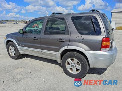 Drugie zdjęcie samochodu z przodu: 2005 FORD ESCAPE HEV VIN:1FMCU96H55KD90961 - miniatura