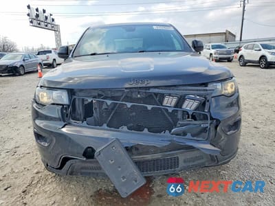 Piąte zdjęcie samochodu w środku: 2019 JEEP GRAND CHEROKEE LAREDO VIN:1C4RJFAG7KC600860 - miniatura