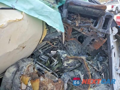 Zdjęcie 8 z 14 samochodu: 2023 CHEVROLET EXPRESS 2500 CARGO UTILITY / SERVICE VAN VIN:1GCWGAFP2P1229915 - miniatura