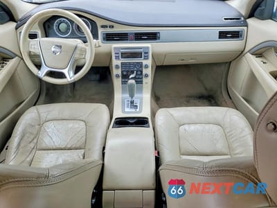 Zdjęcie 8 z 11 samochodu: 2010 VOLVO XC70 3.2 VIN:YV4960BZXA1077212 - miniatura