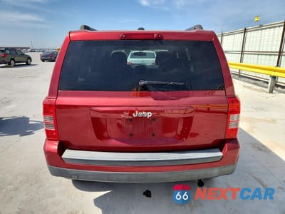 Zdjęcie 6 z 12 samochodu: 2015 JEEP PATRIOT SPORT VIN:1C4NJPBB9FD409951 - miniatura
