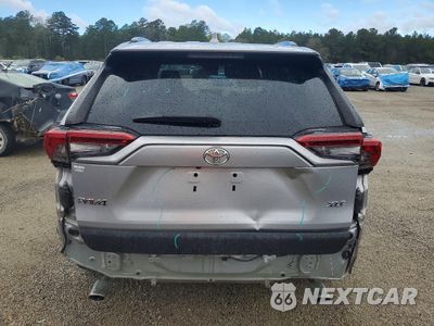 Zdjęcie 6 z 15 samochodu: 2019 TOYOTA RAV4 XLE VIN:2T3W1RFV3KW050162 - miniatura