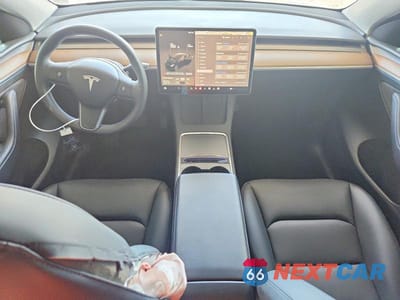 Zdjęcie 8 z 13 samochodu: 2024 TESLA MODEL Y VIN:7SAYGDED5RF096775 - miniatura