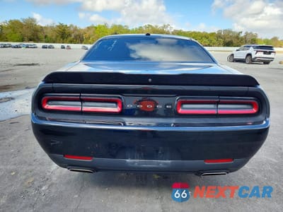 Zdjęcie 6 z 12 samochodu: 2021 DODGE CHALLENGER SXT VIN:2C3CDZAG1MH534373 - miniatura