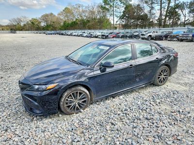2024 TOYOTA CAMRY SE 4T1G11AK7RU896977 - główne zdjęcie licytacji z USA - miniatura
