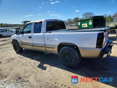 Drugie zdjęcie samochodu z przodu: 2001 CHEVROLET SILVERADO C1500 VIN:2GCEC19V811107790 - miniatura