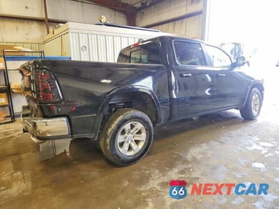 Trzecie zdjęcie samochodu z tyłu: 2022 RAM 1500 LARAMIE VIN:1C6SRFJM6NN130482 - miniatura