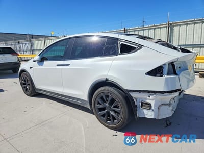 Drugie zdjęcie samochodu z przodu: 2022 TESLA MODEL X VIN:7SAXCAE5XNF357312 - miniatura
