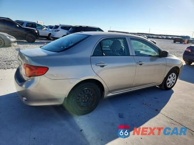 Trzecie zdjęcie samochodu z tyłu: 2010 TOYOTA COROLLA VIN:1NXBU4EEXAZ249629 - miniatura