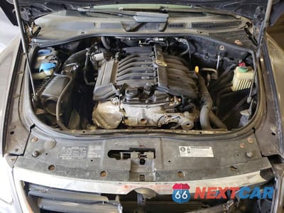 Zdjęcie 12 z 13 samochodu: 2010 VOLKSWAGEN TOUAREG V6 VIN:WVGBF7A91AD002584 - miniatura