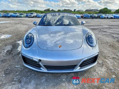 Piąte zdjęcie samochodu w środku: 2017 PORSCHE 911 CARRERA VIN:WP0CA2A90HS141119 - miniatura