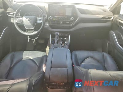 Zdjęcie 8 z 12 samochodu: 2022 TOYOTA HIGHLANDER LIMITED VIN:5TDYZRAHXNS094958 - miniatura
