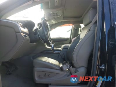 Zdjęcie 7 z 12 samochodu: 2015 GMC YUKON XL C1500 SLT VIN:1GKS1HKC6FR662041 - miniatura