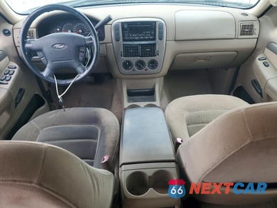 Zdjęcie 8 z 13 samochodu: 2004 FORD EXPLORER XLT VIN:1FMZU63K34UC32033 - miniatura