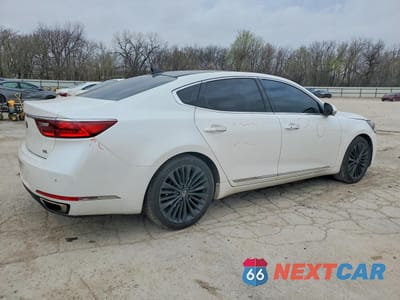 Trzecie zdjęcie samochodu z tyłu: 2018 KIA CADENZA LIMITED VIN:KNALC4J14J5105046 - miniatura