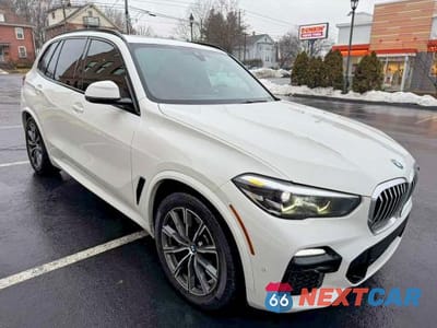 Czwarte zdjęcie samochodu z boku: 2021 BMW X5 SDRIVE 40I VIN:5UXCR4C00M9E94370 - miniatura