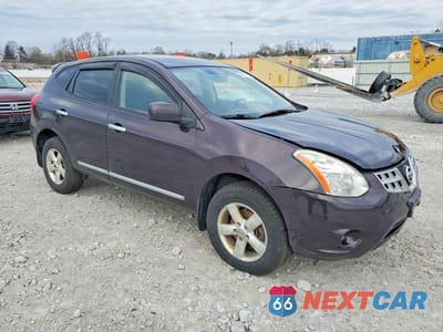 Czwarte zdjęcie samochodu z boku: 2013 NISSAN ROGUE S VIN:JN8AS5MV3DW634508 - miniatura