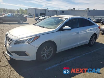 2017 HYUNDAI SONATA BASE 5NPE24AF2HH489042 - główne zdjęcie licytacji z USA - miniatura