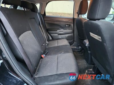 Zdjęcie 11 z 13 samochodu: 2016 MITSUBISHI OUTLANDER SPORT VIN:JA4AP3AU2GZ030524 - miniatura