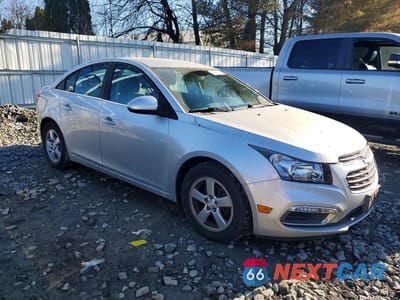 Czwarte zdjęcie samochodu z boku: 2016 CHEV CRUZE VIN:1G1PE5SBXG7103089 - miniatura