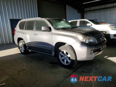 Czwarte zdjęcie samochodu z boku: 2012 LEXUS GX 460 BASE VIN:JTJBM7FX7C5038355 - miniatura