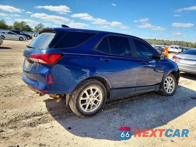 Trzecie zdjęcie samochodu z tyłu: 2022 CHEVROLET EQUINOX LS VIN:3GNAXHEV6NS208880 - miniatura