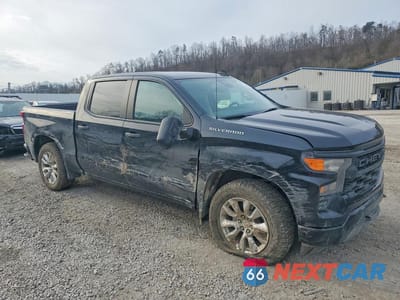 Czwarte zdjęcie samochodu z boku: 2024 CHEVROLET SILVERADO K1500 CUSTOM VIN:1GCPDBEK8RZ259336 - miniatura