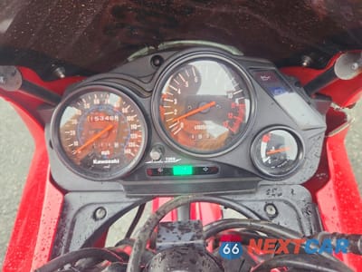 Zdjęcie 7 z 10 samochodu: 2008 KAWASAKI EX500 D VIN:JKAEXVD138A108145 - miniatura