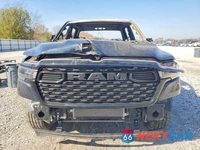 Piąte zdjęcie samochodu w środku: 2025 RAM 1500 BIG HORN VIN:1C6SRFFPXSN758902 - miniatura