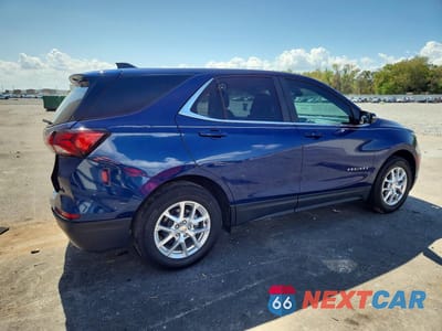 Trzecie zdjęcie samochodu z tyłu: 2022 CHEVROLET EQUINOX LT VIN:3GNAXKEV0NL299605 - miniatura