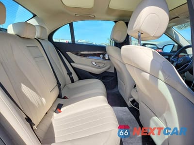 Zdjęcie 10 z 11 samochodu: 2021 MERCEDES-BENZ E 350 VIN:W1KZF8DB6MA924786 - miniatura