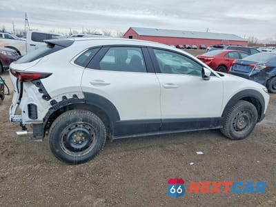 Trzecie zdjęcie samochodu z tyłu: 2025 MAZDA CX-30 SELECT VIN:3MVDMBBM2SM833654 - miniatura