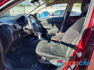 Zdjęcie 7 z 13 samochodu: 2022 MITSUBISHI MIRAGE G4 SE VIN:ML32FVFJ7NHF05892 - miniatura
