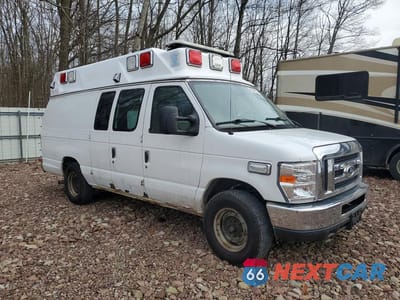 Czwarte zdjęcie samochodu z boku: 2014 FORD E350 AMBULANCE VIN:1FDSS3EL7EDB15066 - miniatura
