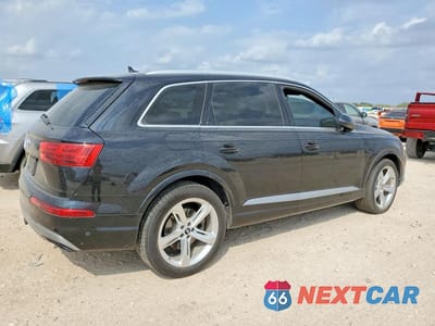 Trzecie zdjęcie samochodu z tyłu: 2019 AUDI Q7 PRESTIGE VIN:WA1VAAF70KD007467 - miniatura
