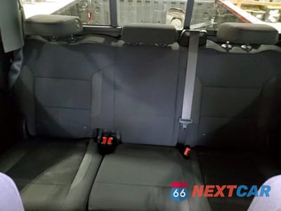 Zdjęcie 10 z 14 samochodu: 2025 CHEVROLET SILVERADO K1500 RST VIN:1GCUKEED3SZ249766 - miniatura