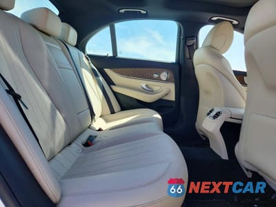 Zdjęcie 10 z 12 samochodu: 2022 MERCEDES-BENZ E 350 VIN:W1KZF8DB9NB044872 - miniatura