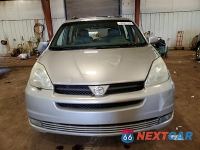 Piąte zdjęcie samochodu w środku: 2004 TOYOTA SIENNA XLE 7 PASSENGER VIN:5TDZA22C74S068869 - miniatura