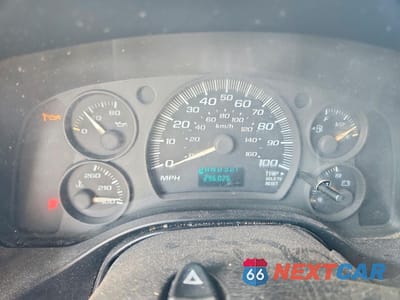 Zdjęcie 9 z 13 samochodu: 2004 CHEV EXPRESS G2500 VIN:1GCGG25V841128996 - miniatura