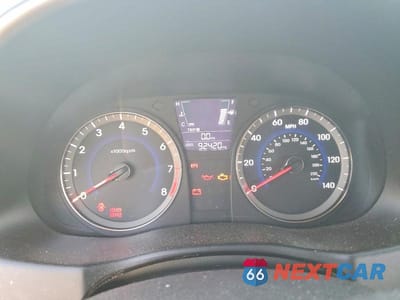 Zdjęcie 9 z 11 samochodu: 2013 HYUNDAI ACCENT GS VIN:KMHCT5AE9DU081943 - miniatura