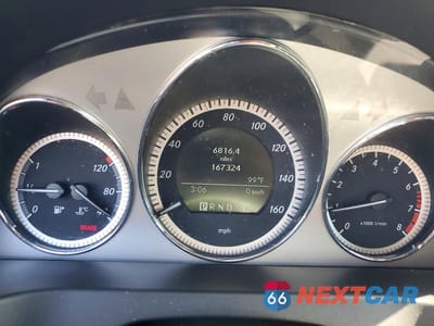 Zdjęcie 9 z 12 samochodu: 2011 MERCEDES-BENZ C 300 VIN:WDDGF5EB0BA516611 - miniatura