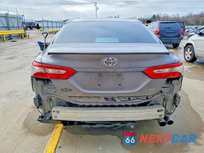 Zdjęcie 6 z 12 samochodu: 2018 TOYOTA CAMRY SE VIN:4T1B11HK2JU141840 - miniatura
